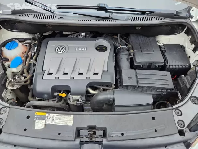 Touran 2.0TDI 103kW Highline DSG,7.míst,xenon,tažné,Webasto - 20