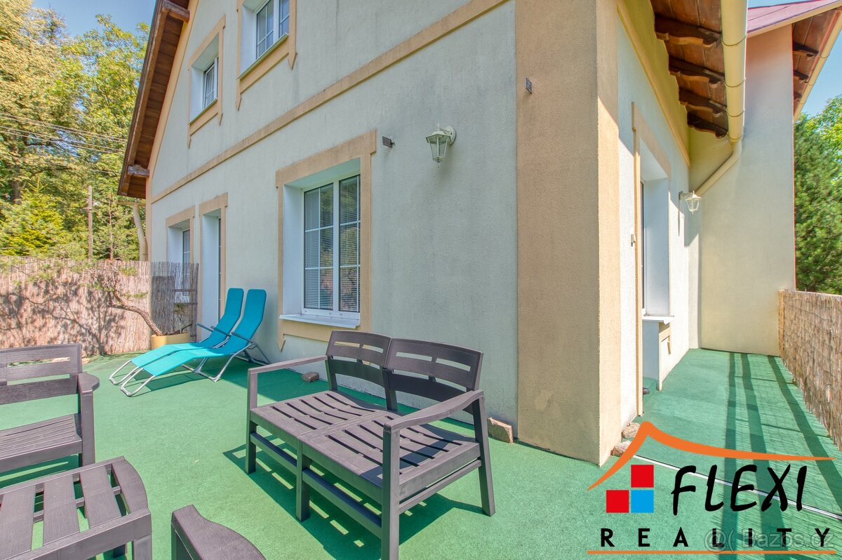 Prodej vily (241 m²) s výjimečným pozemkem (3528 m²), Čelad - 20