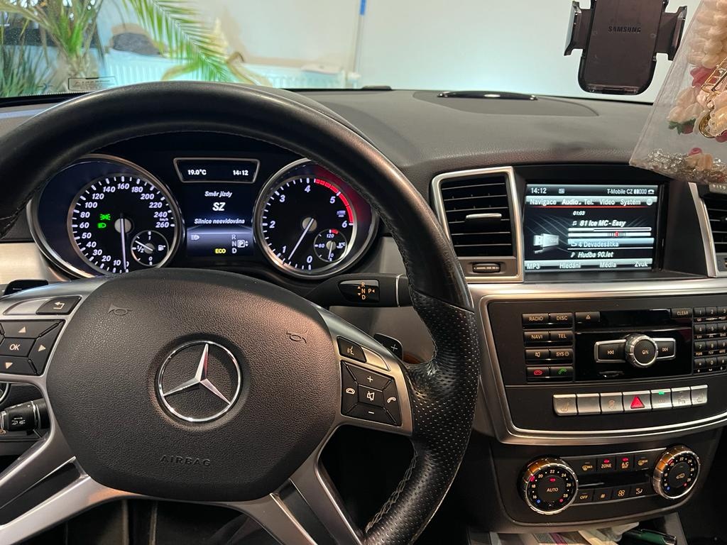 Mercedes benz ml - 20