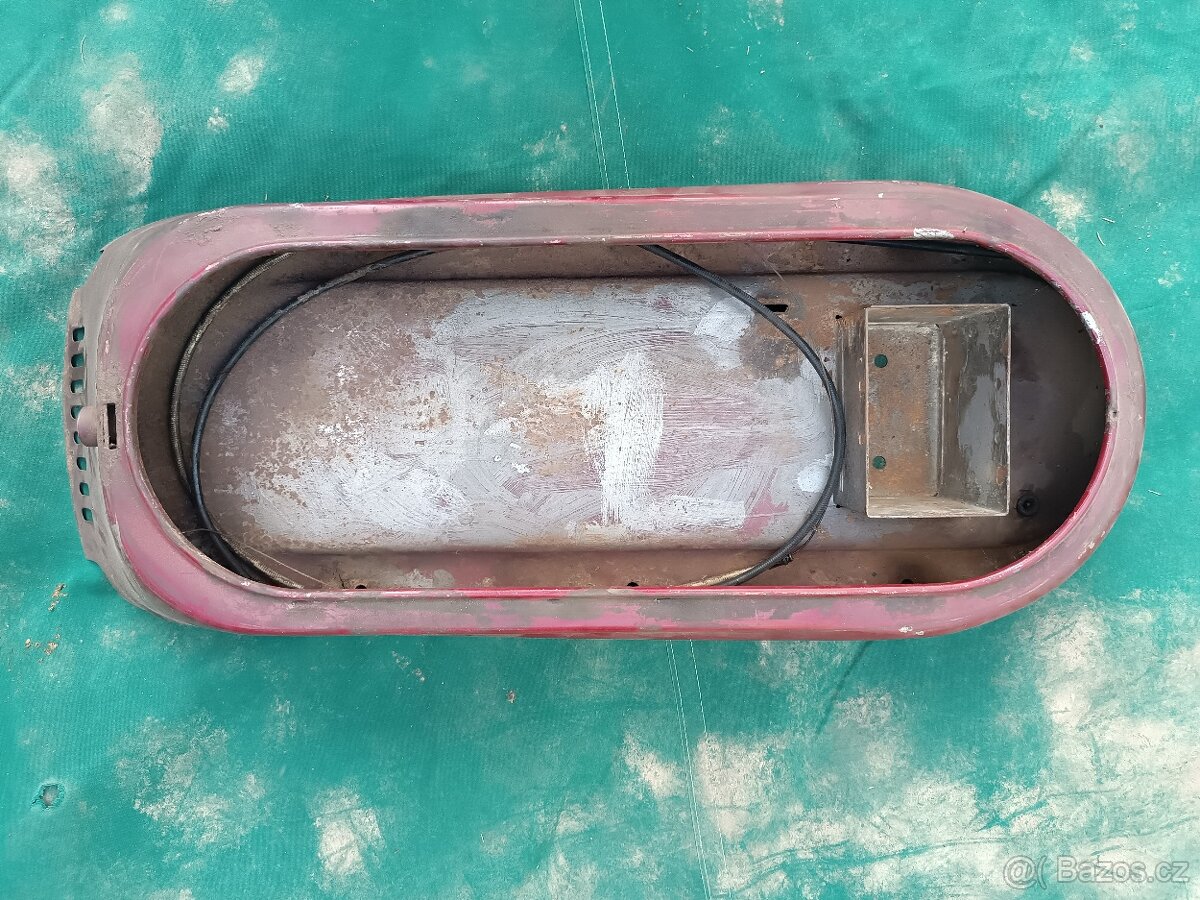 Zadní blatník Jawa kyvacka,panelka,čz,manet, Egypťan,bizon,p - 20