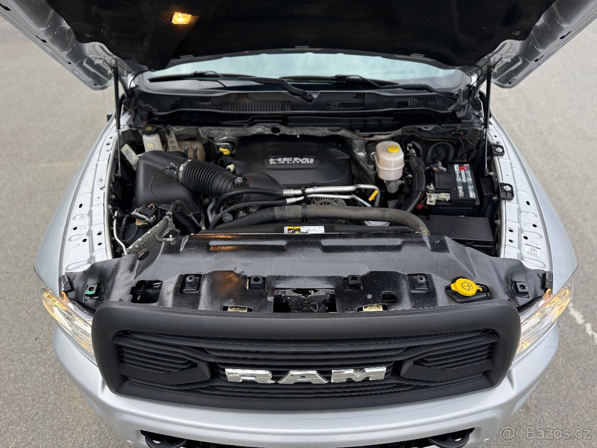 DODGE RAM 2500 HEAVY DUTY—6.4 V8 HEMI—2016–Laramie—VZDUCH— - 20