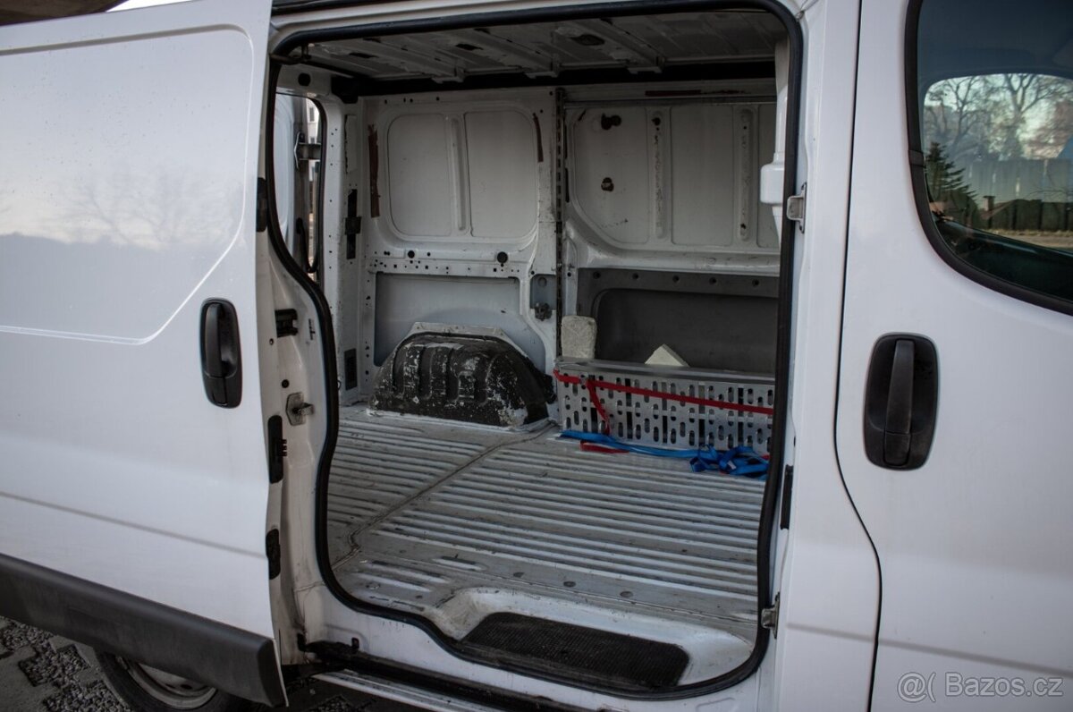 Opel Vivaro 1.9 CDTi L1H1 - 20
