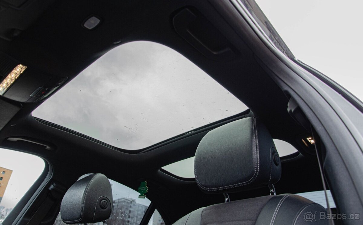 Mercedes-Benz E trieda Sedan 350 BlueTEC - 20