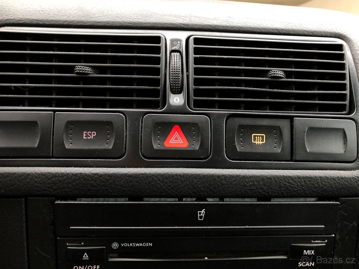 VOLKSWAGEN GOLF 1.4 16V - 20