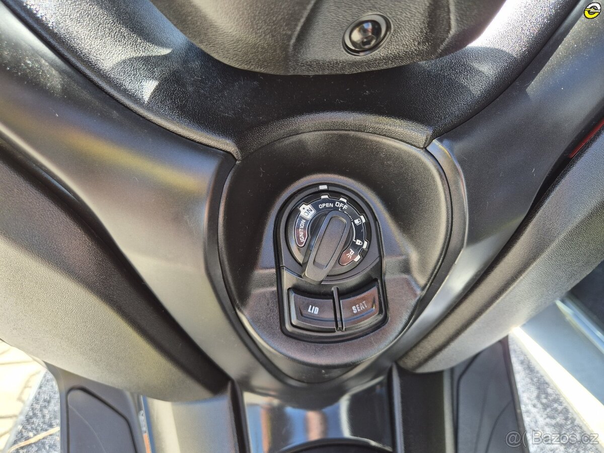 Yamaha X-Max 400 - 20