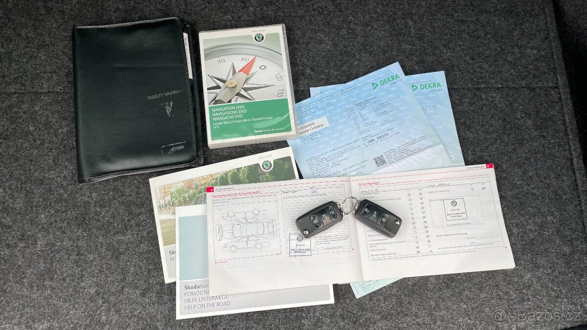 ŠKODA OCTAVIA 2.0TDI RS 125kW DSG COLUMBUS - 20