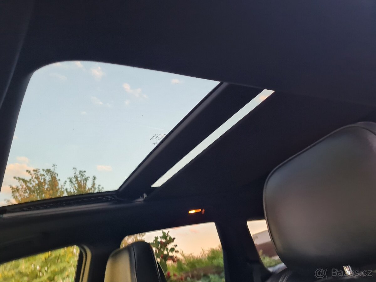 Jeep Grand Cherokee 3.0CRDi 184kW OVERLAND 108tKMM - 20