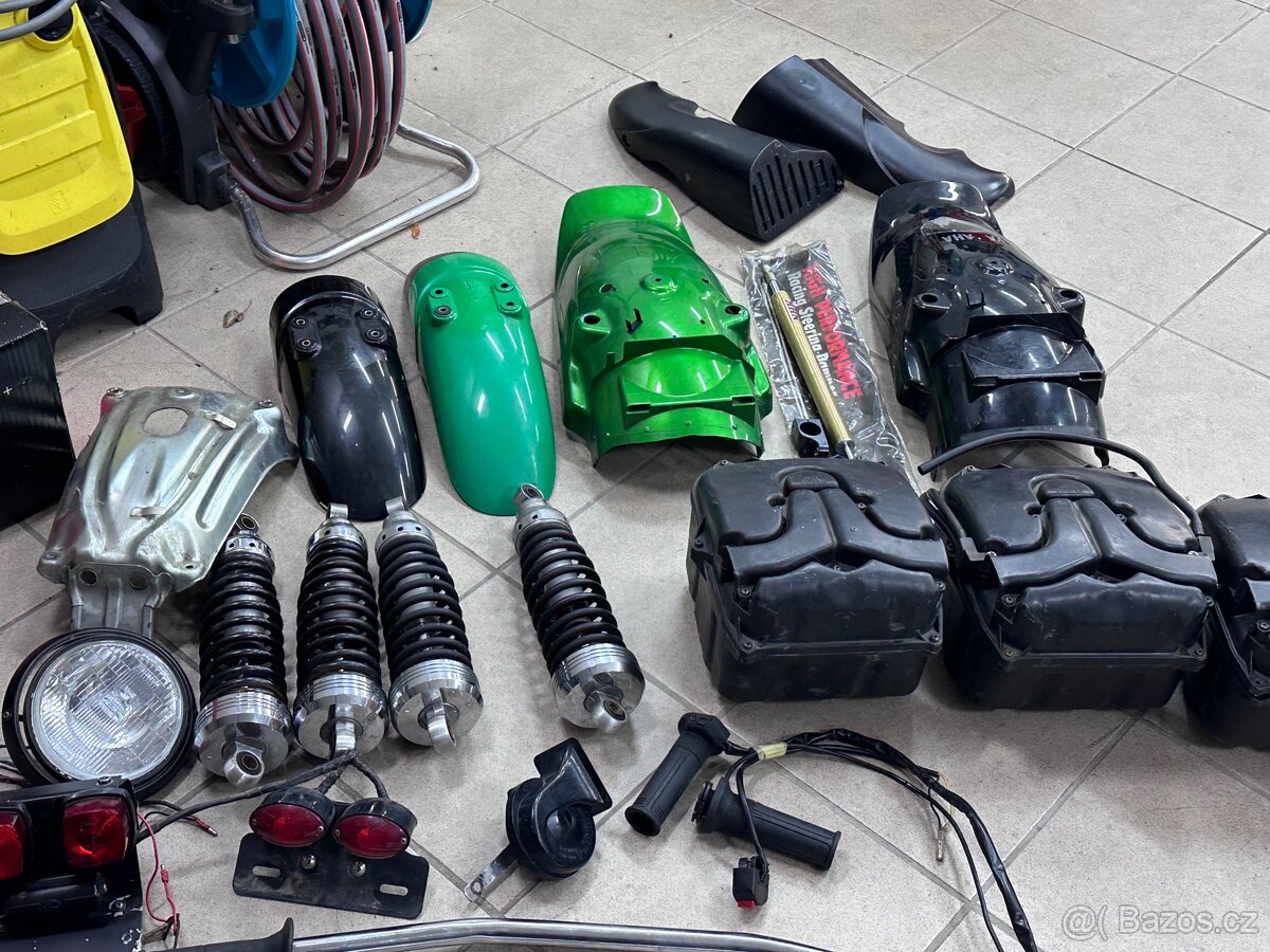 Yamaha Vmax 1200 a různé - 20
