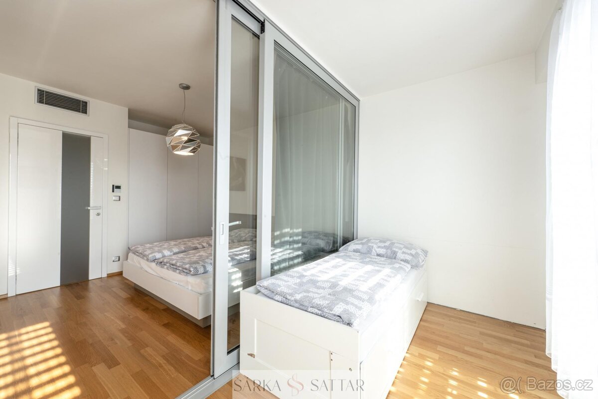 Pronájem krásného, světlého bytu 4+kk 116m2 plus zimni zahr - 20