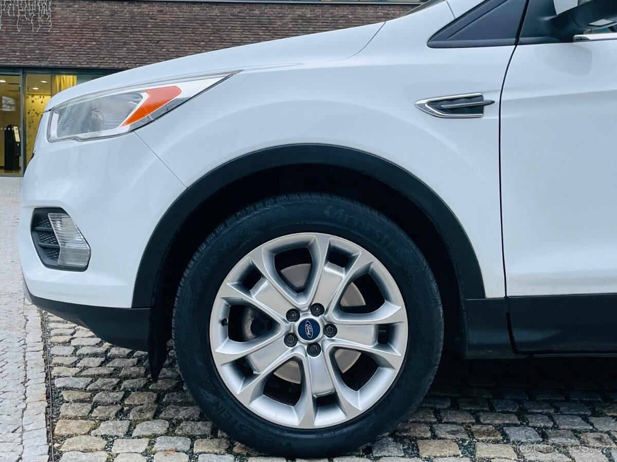 Ford Kuga 2.0TDCi 110KW MANUÁL FACELIFT SENZORY 2WD - 20