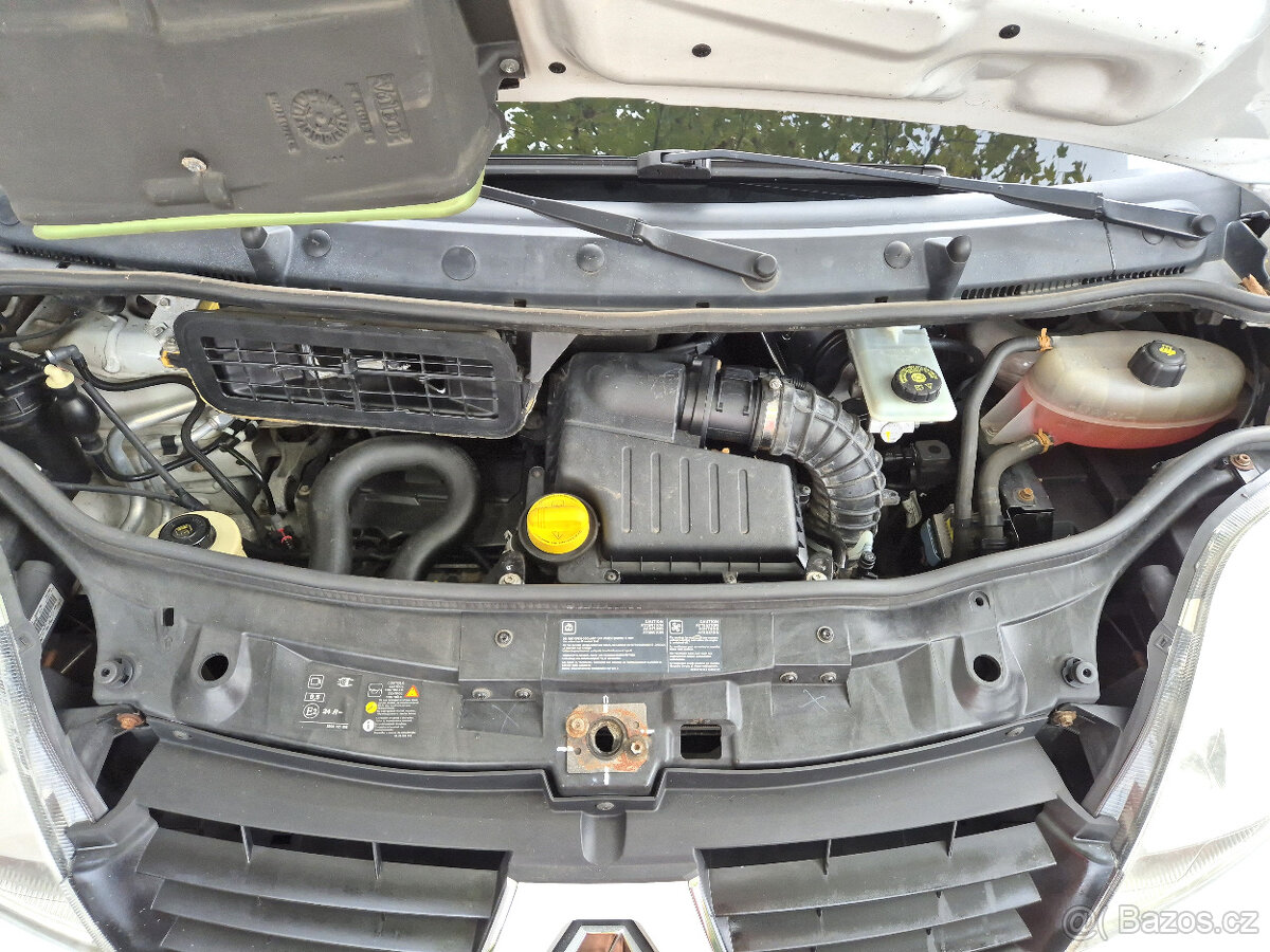 Renault Trafic 2,0 CDi 9 Míst Klima TZ 249.999Kč - 20