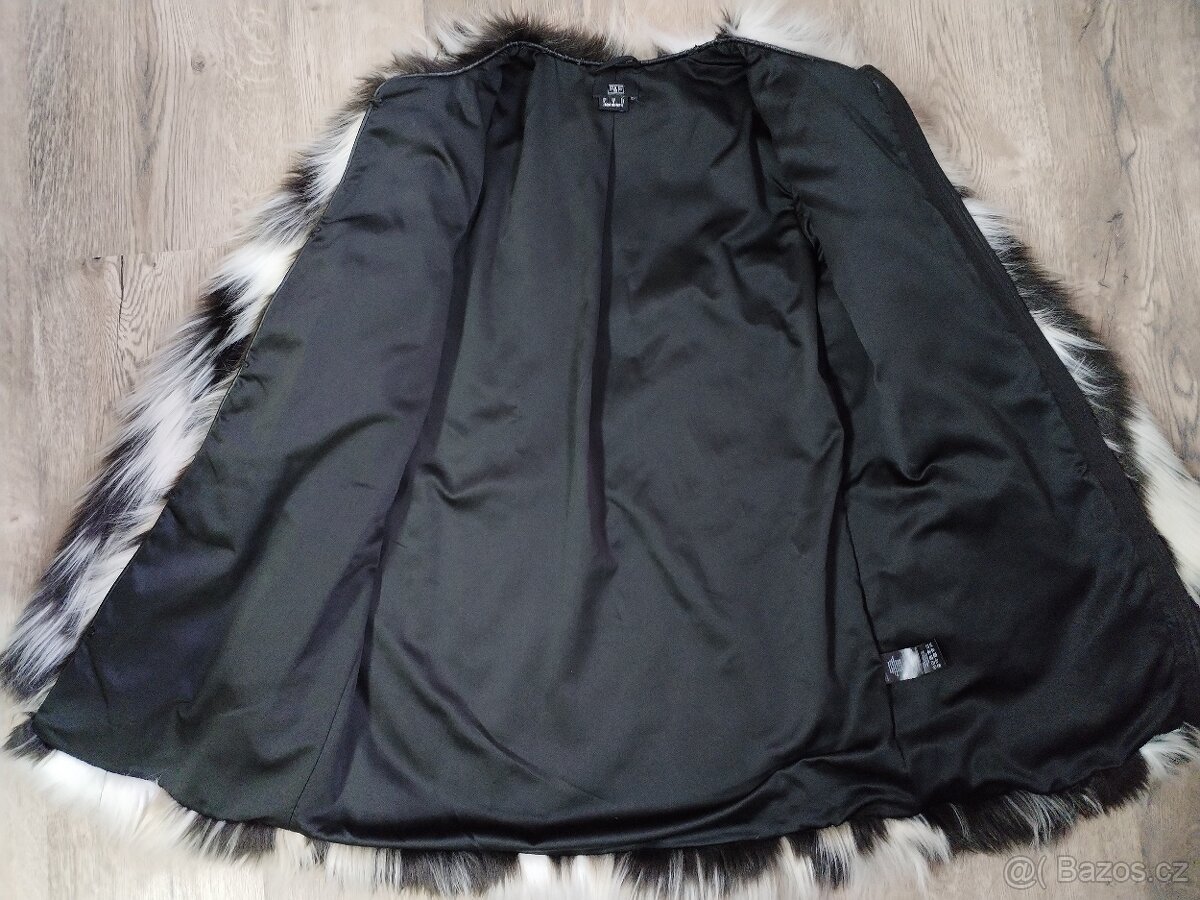 Kožíšková bunda kabátek S 36 značka F&F - 20
