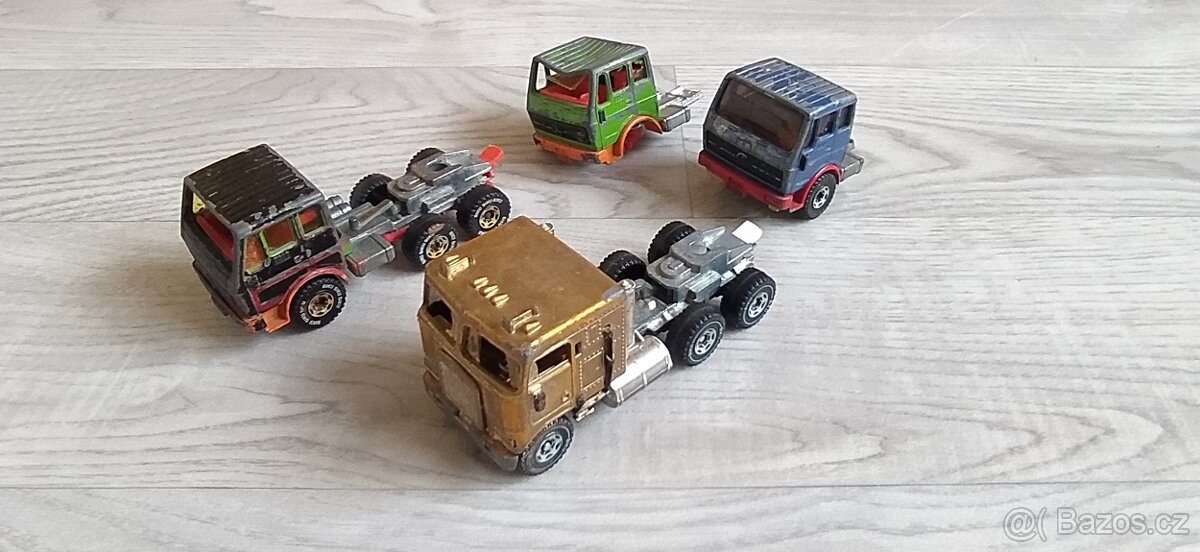 autíčka Siku větší - 20