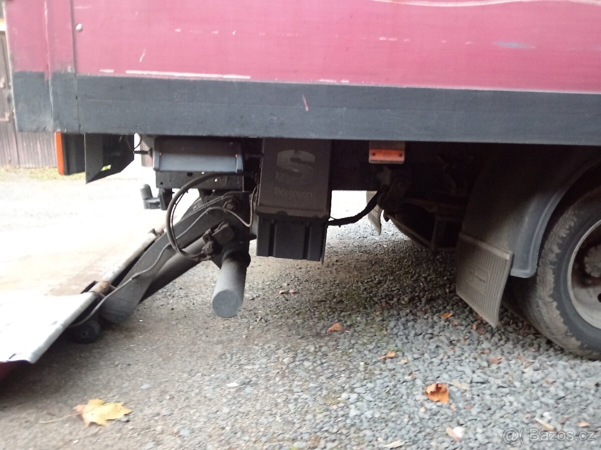 Iveco Daily 8paleta+hydraulické čelo - 20