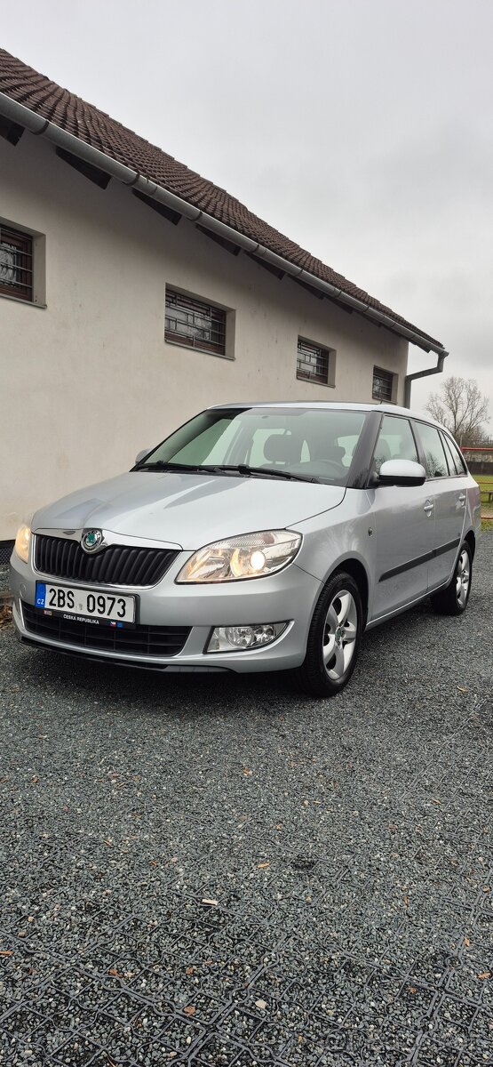 Škoda Fabia II Facelift combi1.2 TSI, stříbrná metalíza - 20