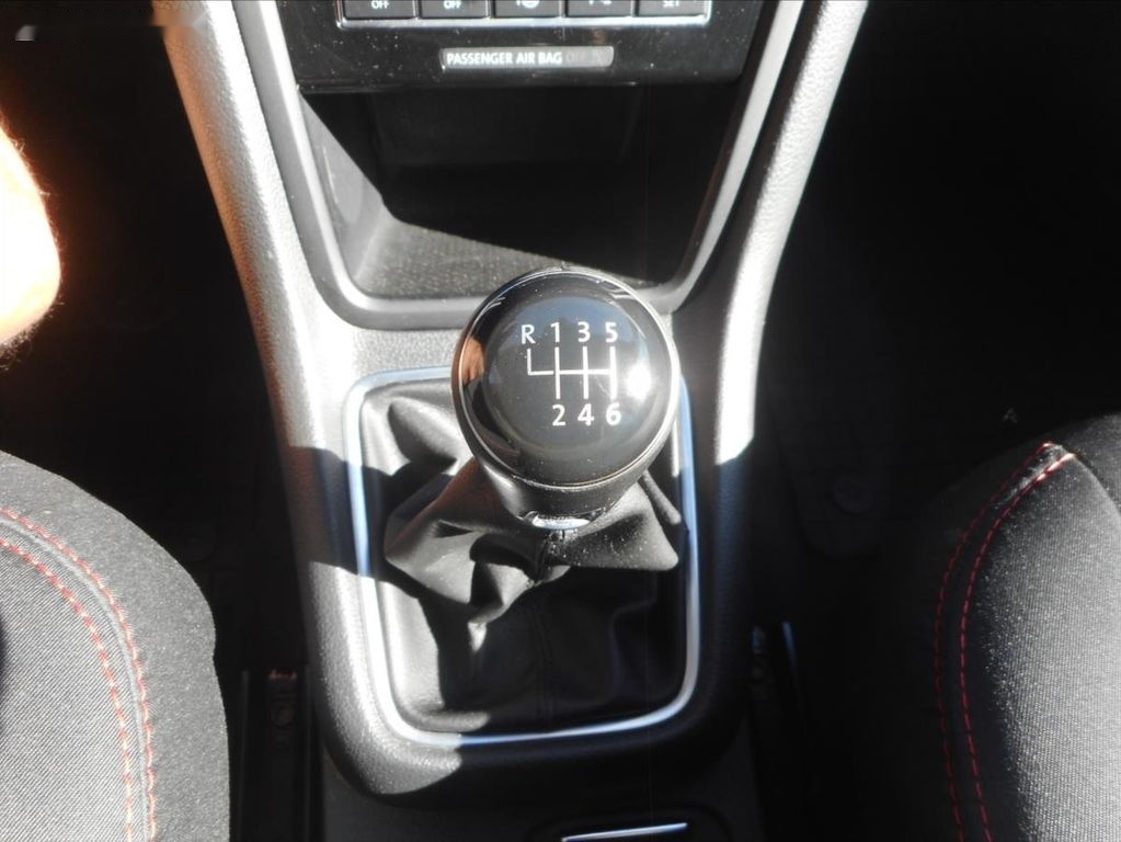 Volkswagen Sharan,2,0 TDi SOUND - 20