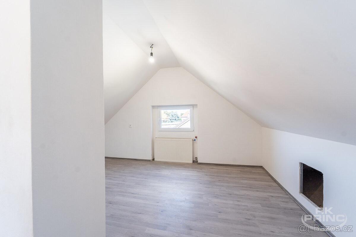 Dům, 7+kk, 180 m2, po rekonstrukci, pozemek 250 m2, Hlavenec - 20