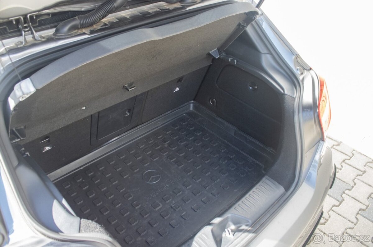 Mercedes Benz A45 AMG - 20