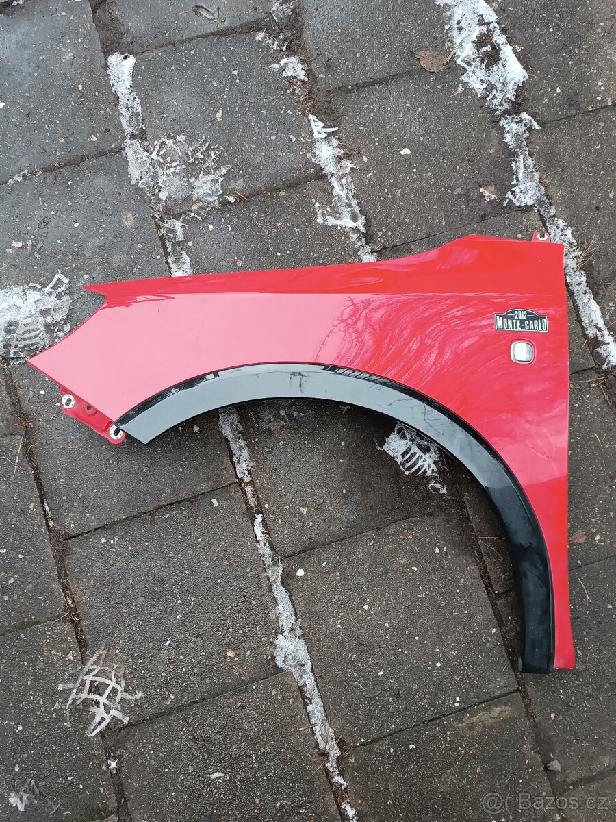 Skoda Fabia 2 - přední nárazník ,přední kapota - 20