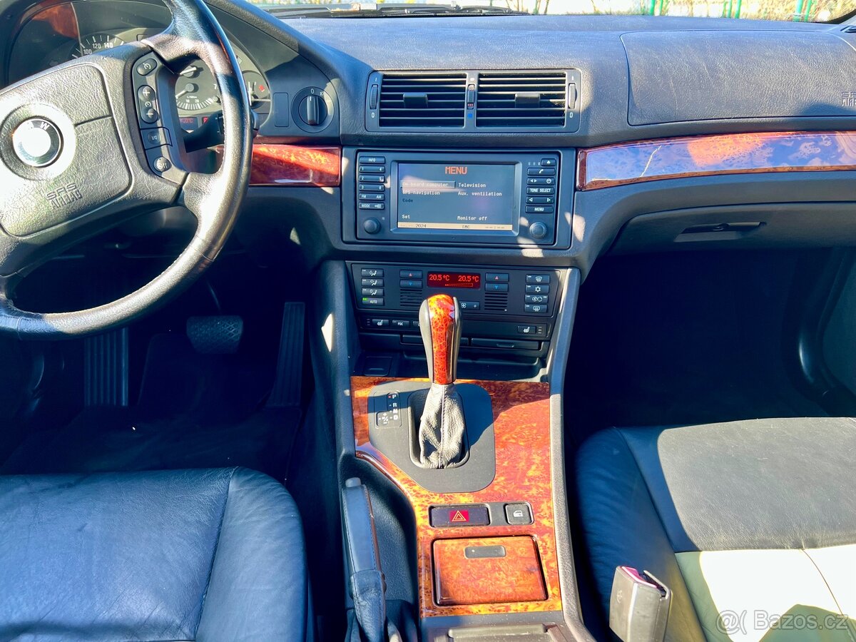 BMW 525iA Individual - 20