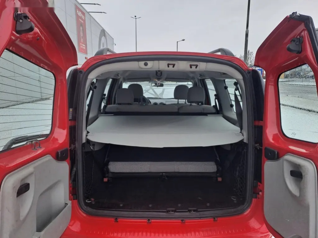 Dacia Logan, 1.6i 1.MAJ 7MÍSTNÉ SPOLEHLIVÉ - 20