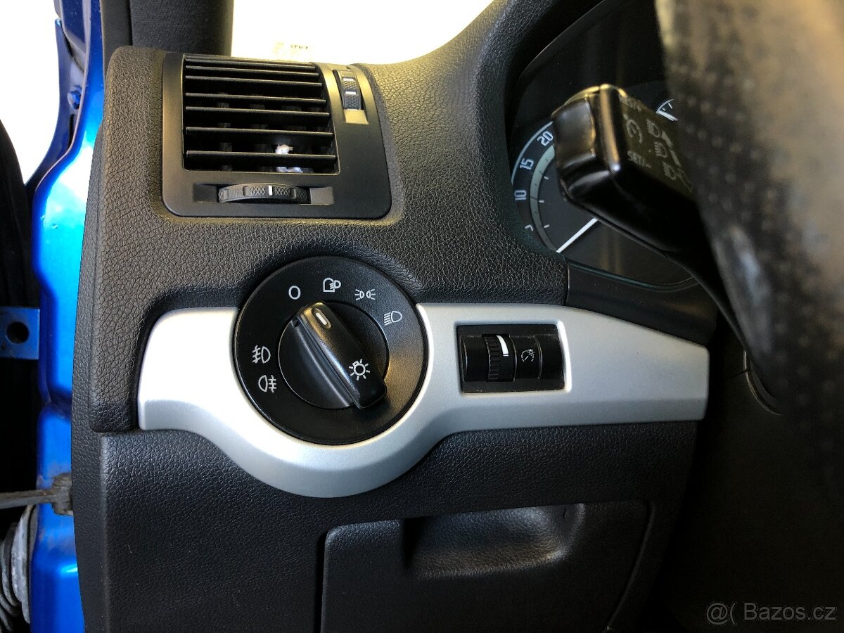 ŠKODA OCTAVIA 2.0TDI COMBI RS - 20