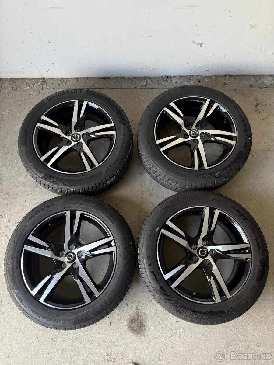 Volvo XC60 R Design AWD Plna vybava, 1.majiteľ, PPF - 20