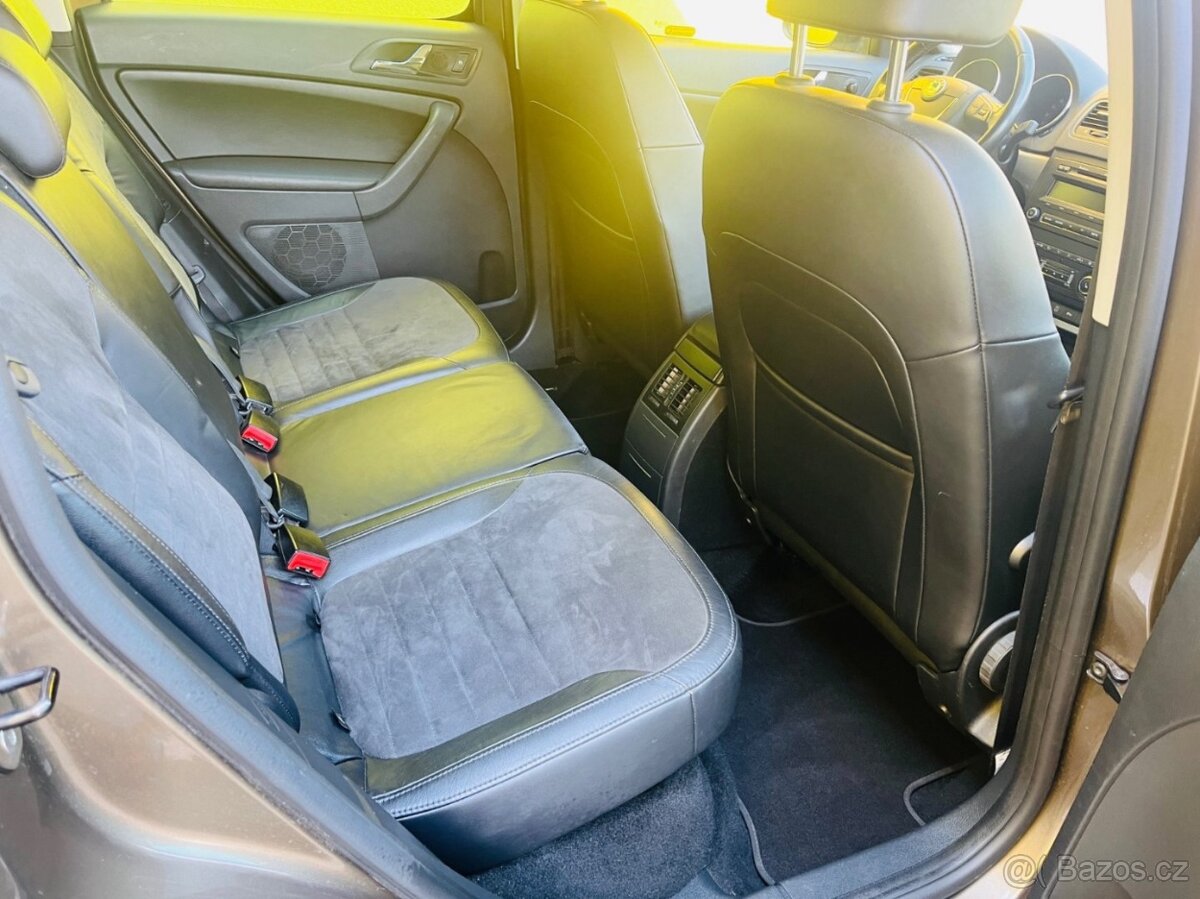 ŠKODA YETI 1.8 TSI 118 kW BENZÍN EXPERIENCE 4x4 KUŽE, TAŽNÉ - 20