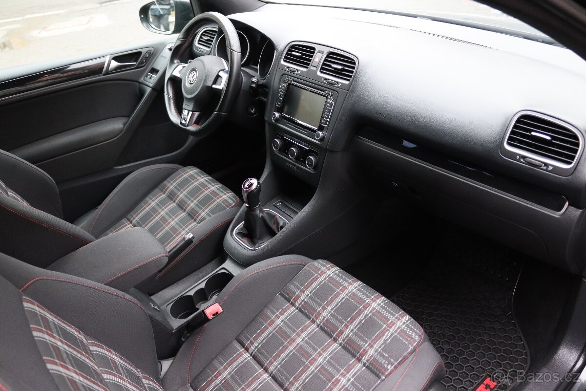 VW GOLF GTI 2.0TSI 147kW - 20