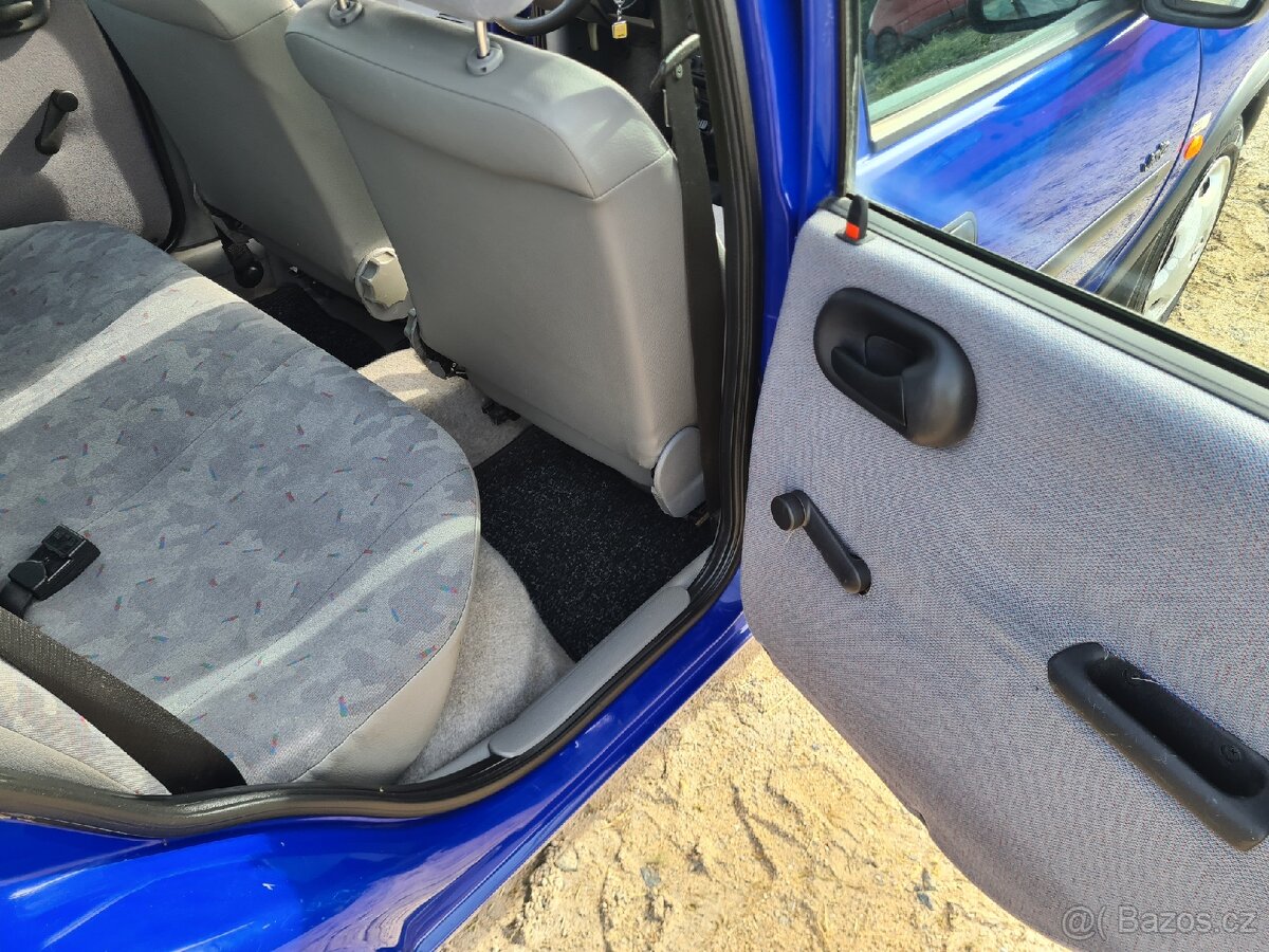 OPEL CORSA 1,4i 44 kW AUTOMAT ČR - 20