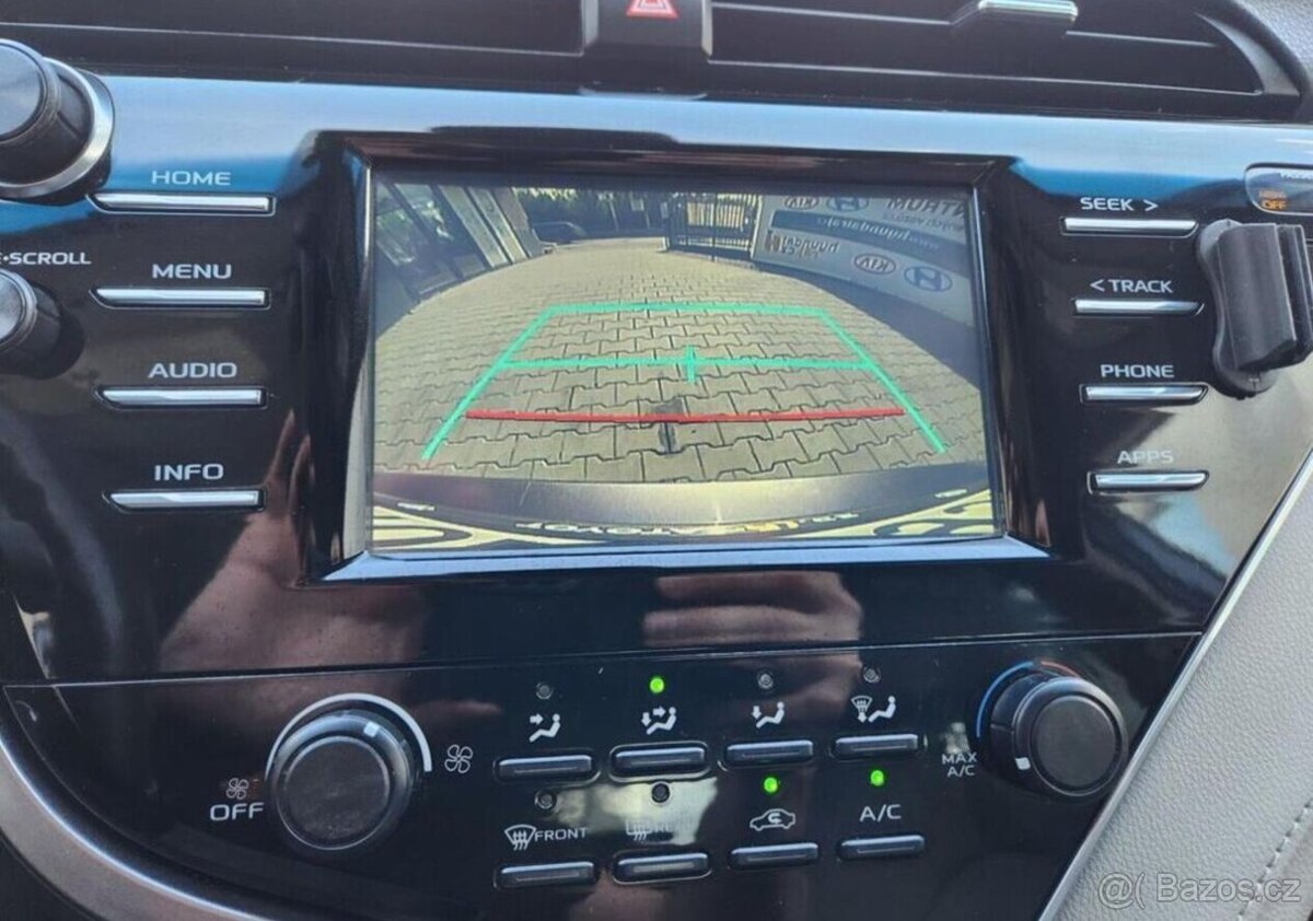 Toyota Camry 2.5-BENZÍN-AUTOMAT - 20