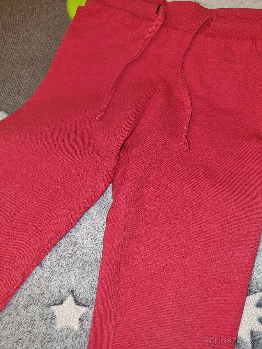 9x Legíny, 1x tepláky, 1x kalhoty- 11x, vel 92 (příp. 86/96) - 20