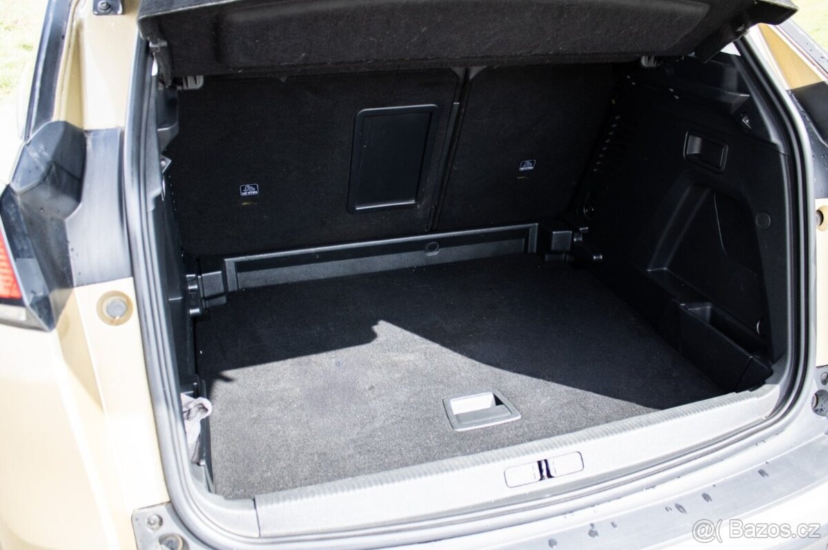 Peugeot 3008 1.2 PureTech 96kW (2017) - 20