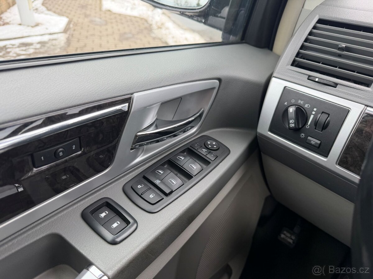 Chrysler Grand Voyager 2,8 CRDi RT DVD Limited 2011 - 20