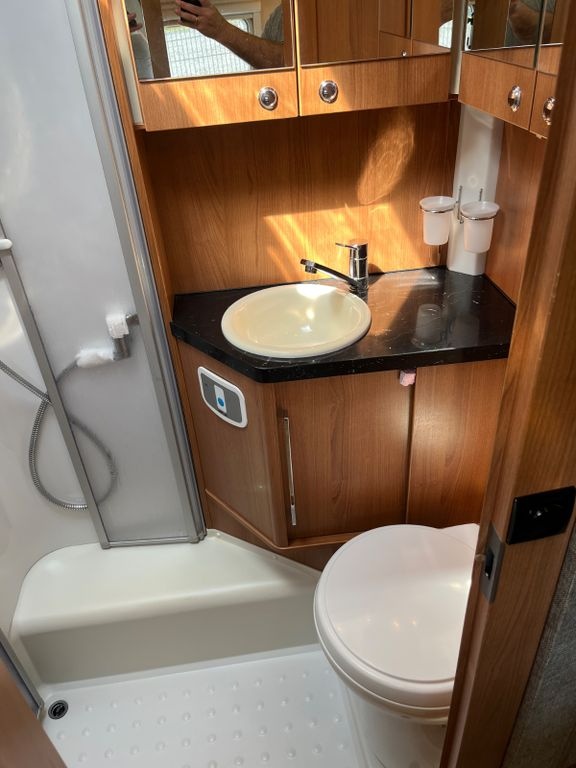 LMC,2013,130ps,klima,tempo,automat,remis,garaz,tv,AKCE - 20