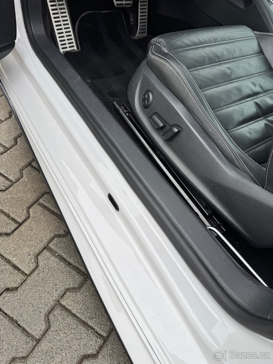 Volkswagen Scirocco R - 20