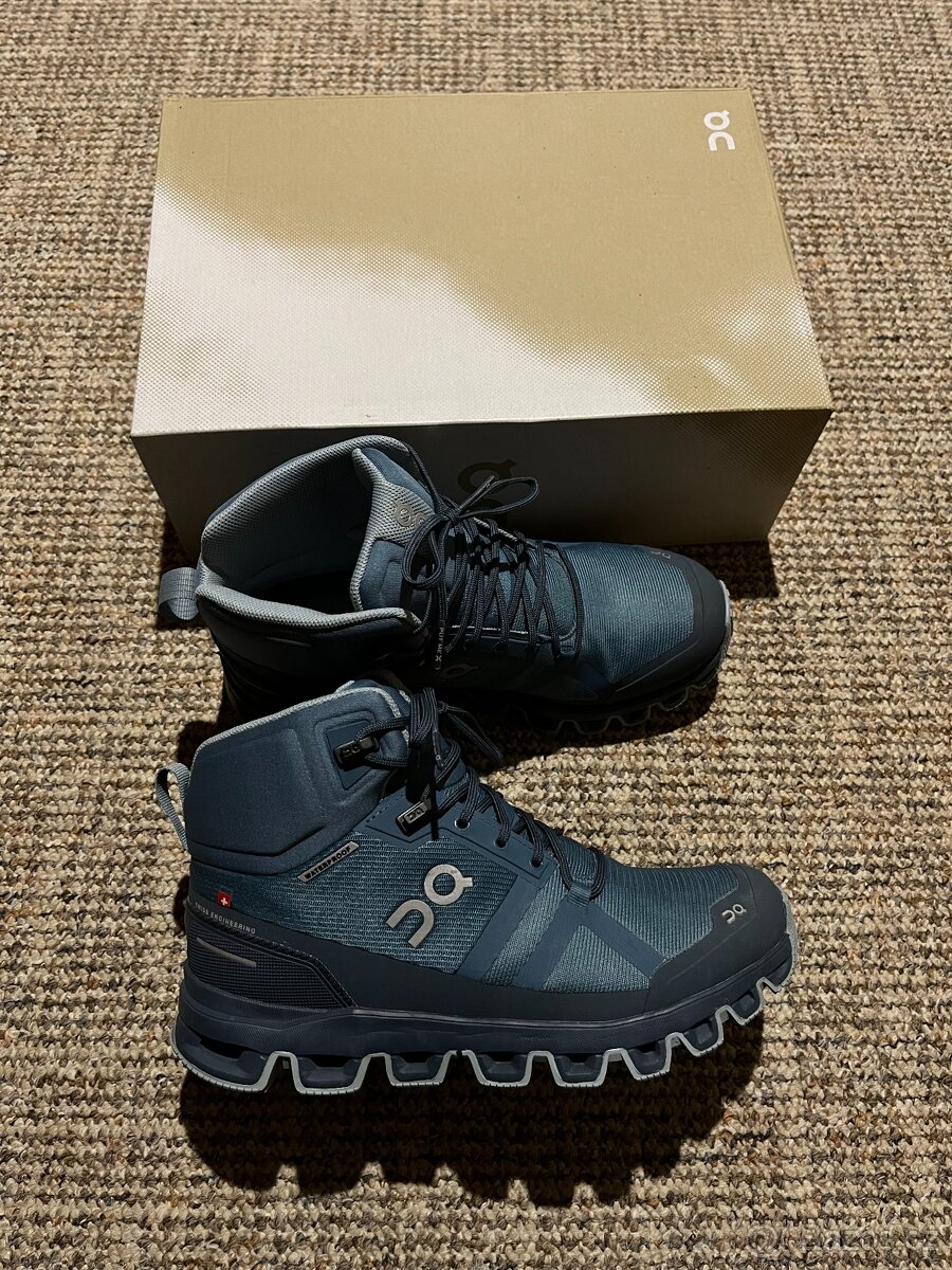 13x Dámské boty On Running Cloud, velikost 37 - 37,5 - 20