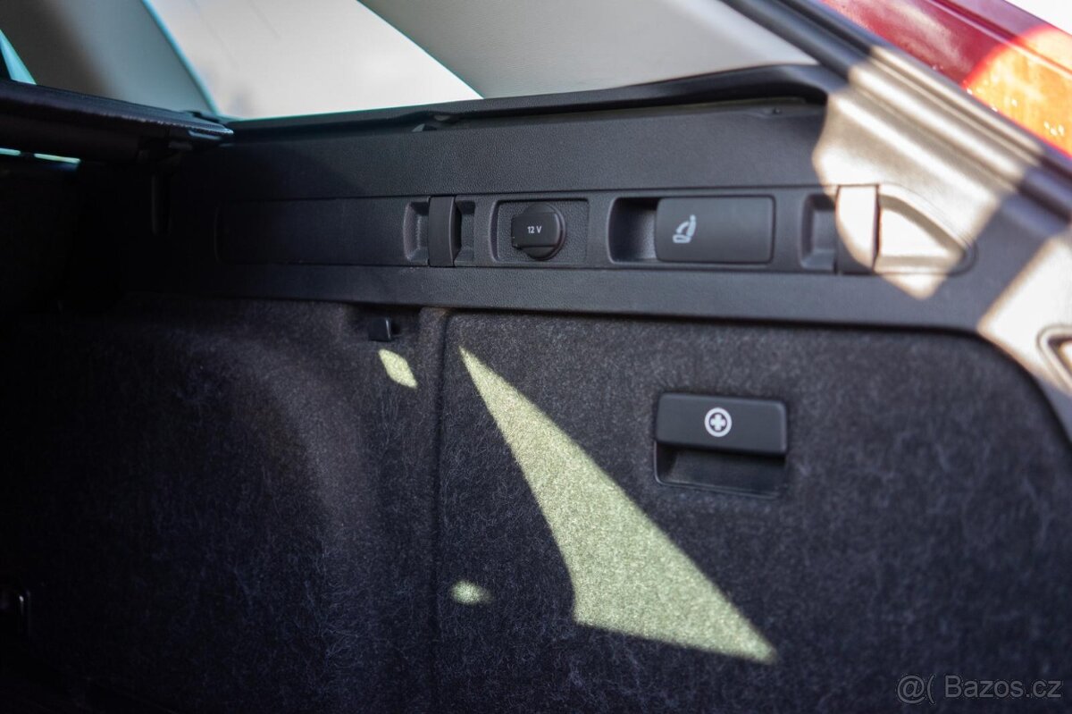 Škoda Superb III Combi 2.0 TDI 140 kW DSG 4×4 L&K 2017 - 20