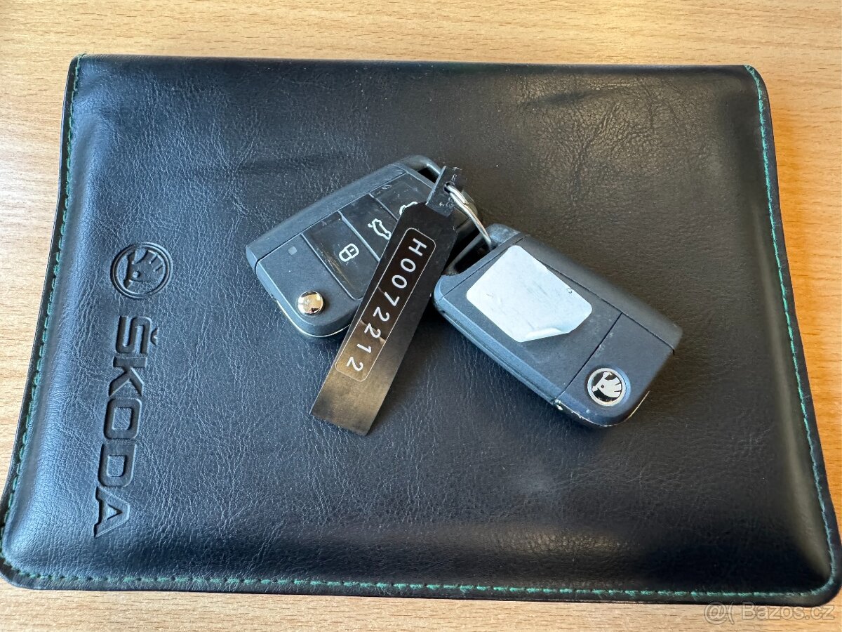 Škoda Octavia combi RS 2.0 TSI Challenge r.v.2016 - 20