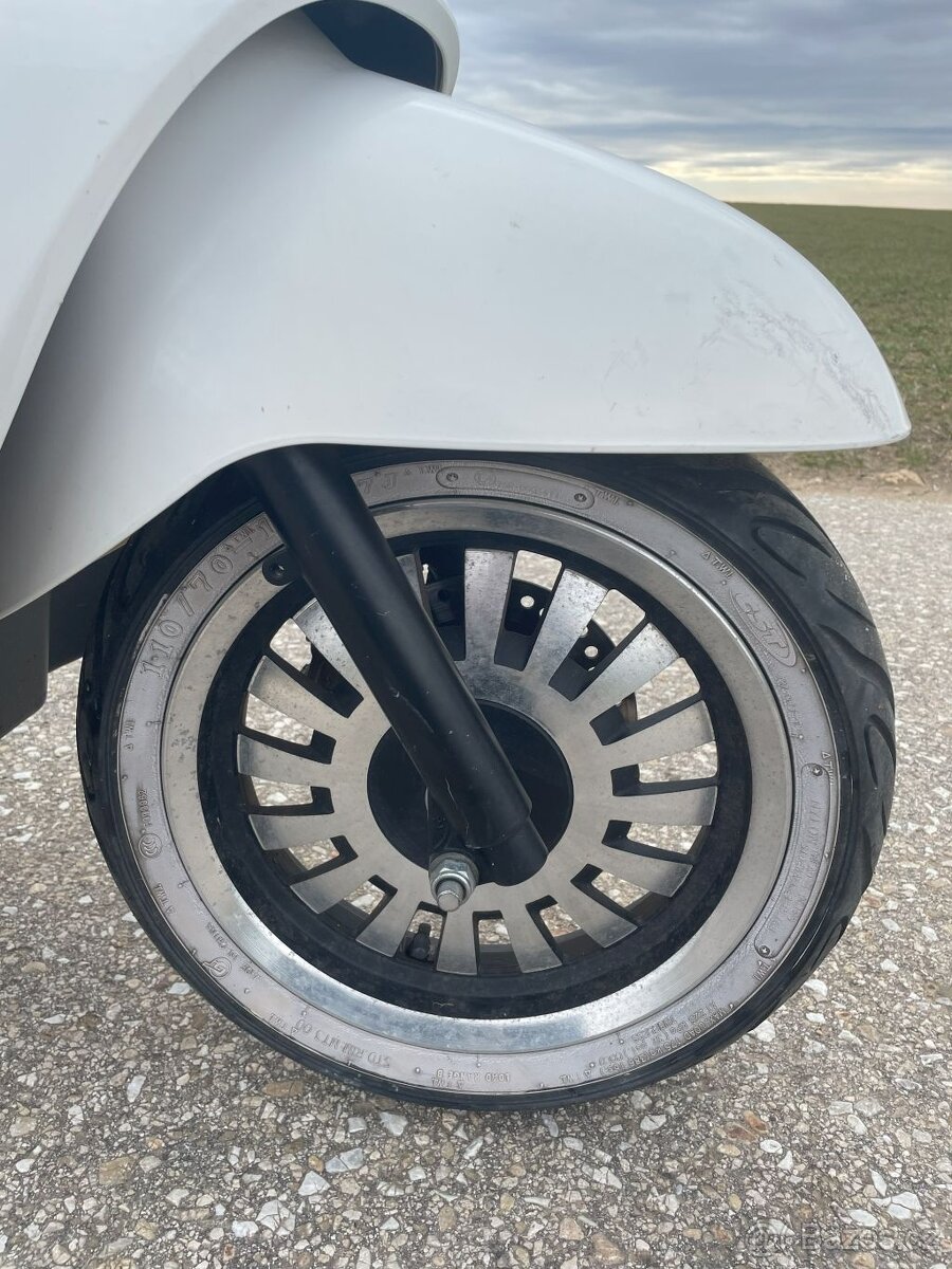 Elektrický skůtr blinkee.city nebo hecht citis - 20