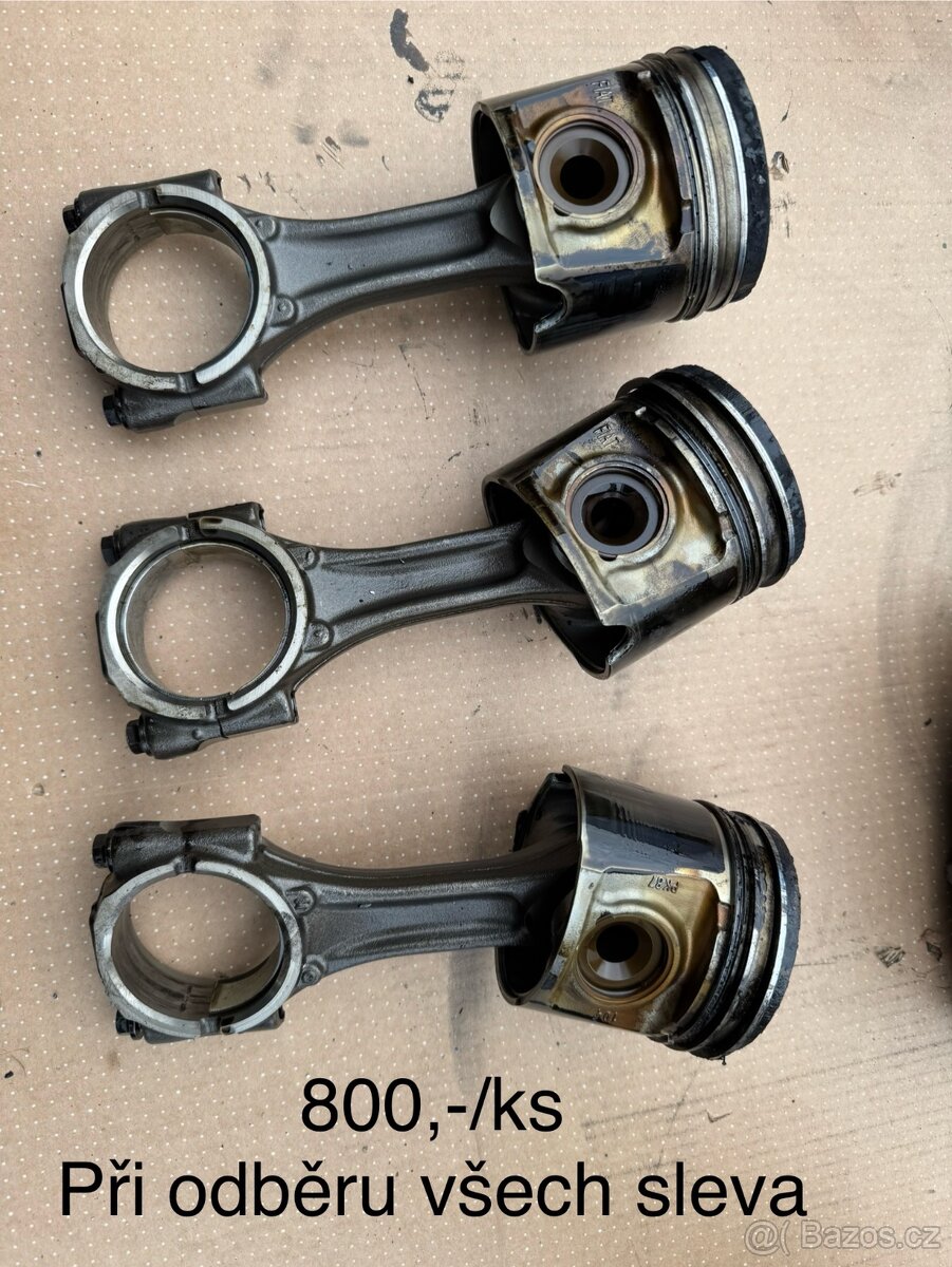 Díly z motoru 2.3 Iveco - 20