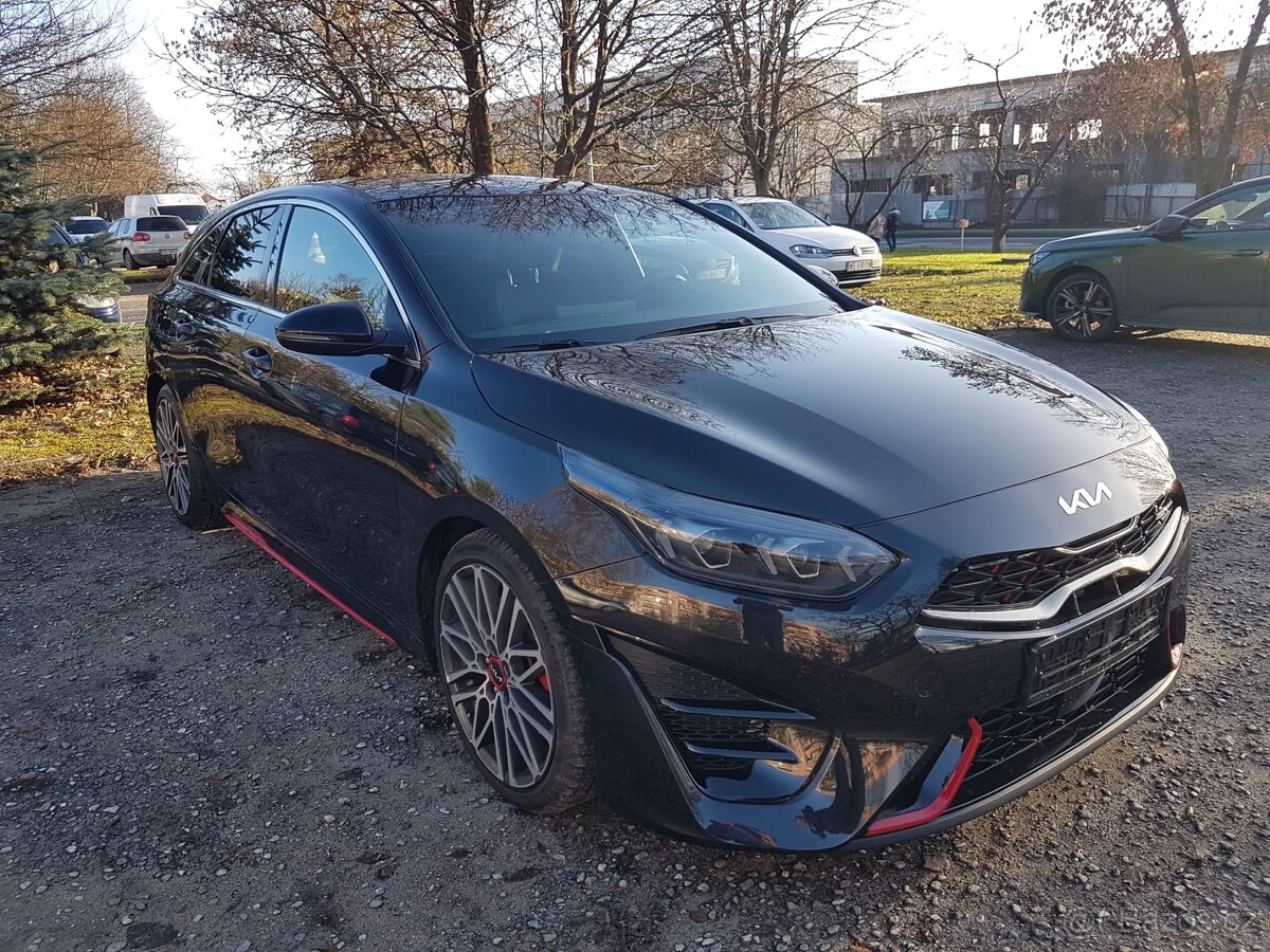 Kia Proceed GT - 20