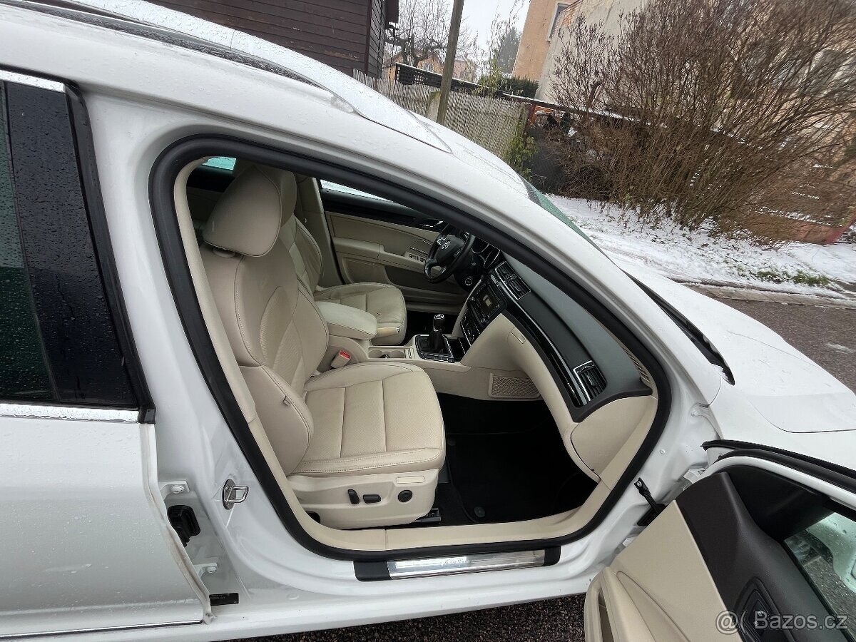 Škoda Superb 2 2.0 TDi 125kW Laurin a Klement 2014 webasto - 20