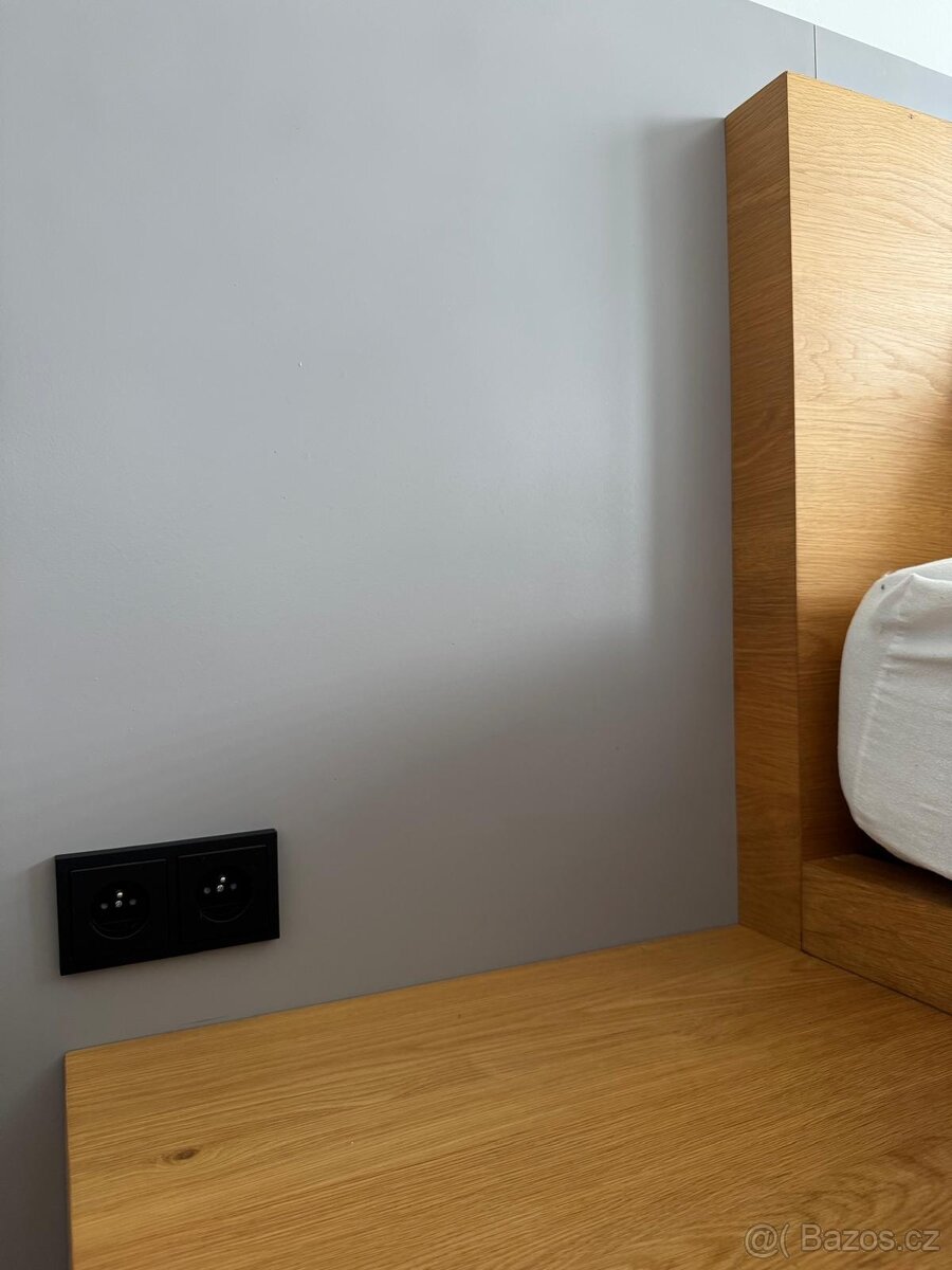 Postel z dubového masivu - 20