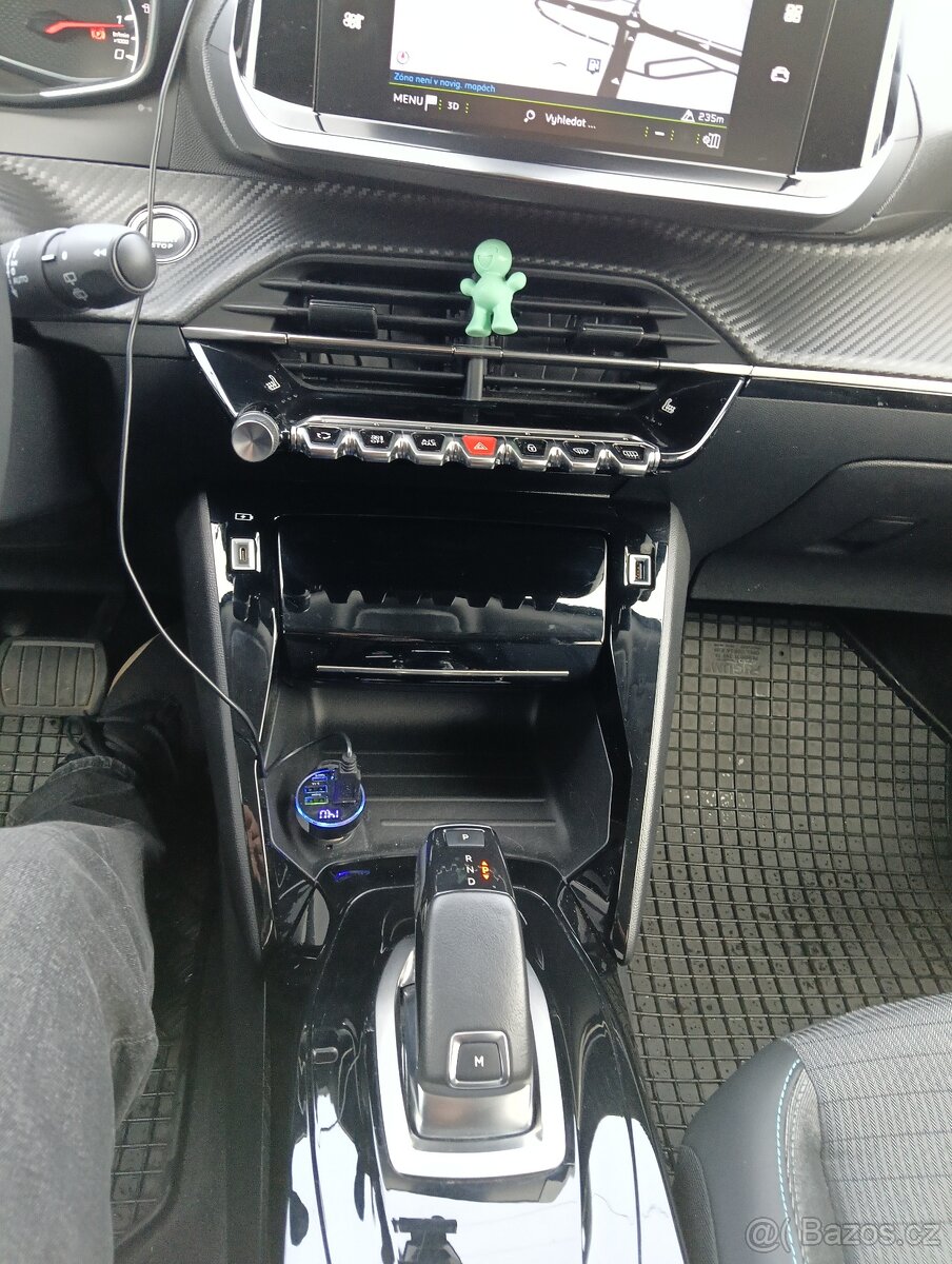 Prodej Peugeot SUV2008 ALLURE PACK 1.2 PureTech 130 S&S EAT8 - 20