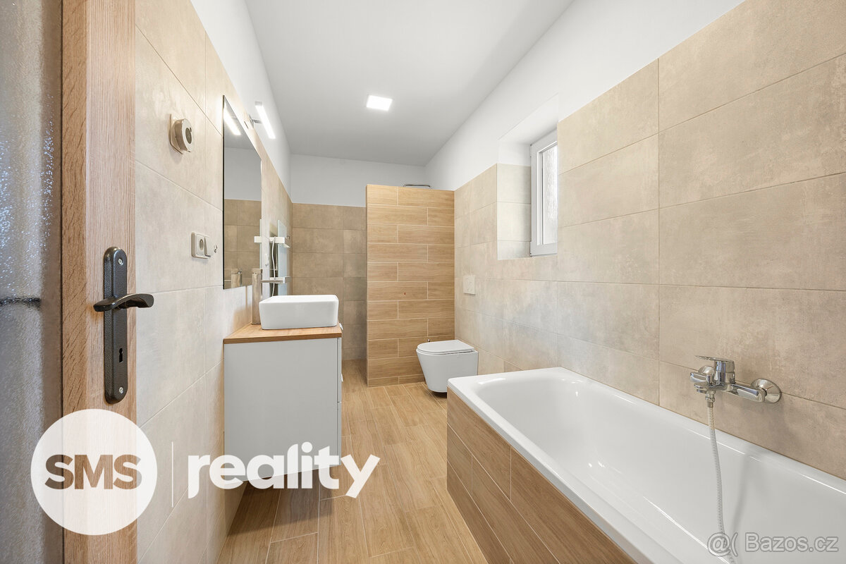 Prodej moderní novostavby řadového rodinného domu 3+kk s gar - 20
