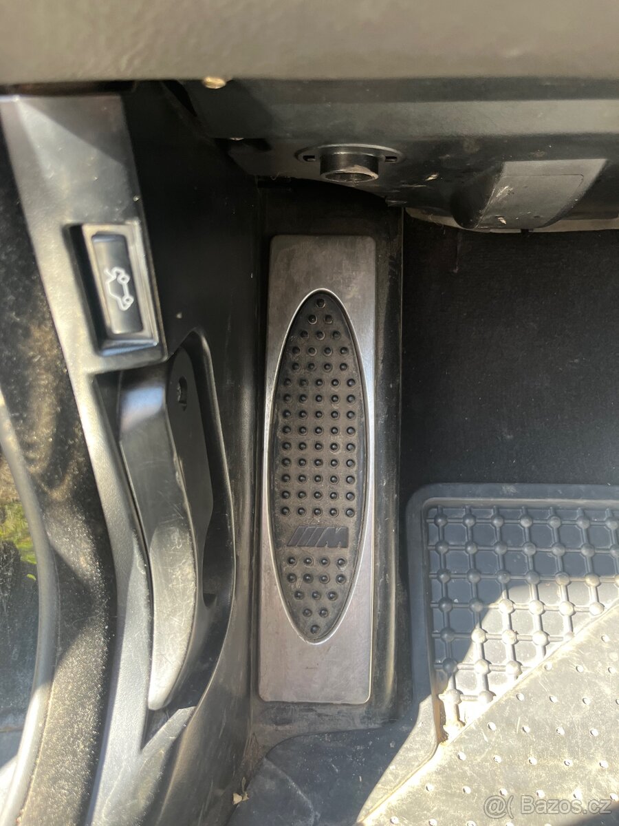 Bmw e39 525ia díly - 20