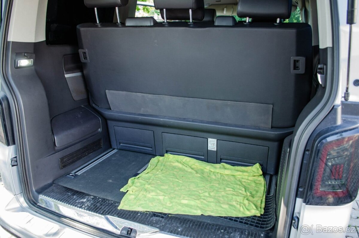 Volkswagen T5 Multivan 2.0 TDi DSG - 20