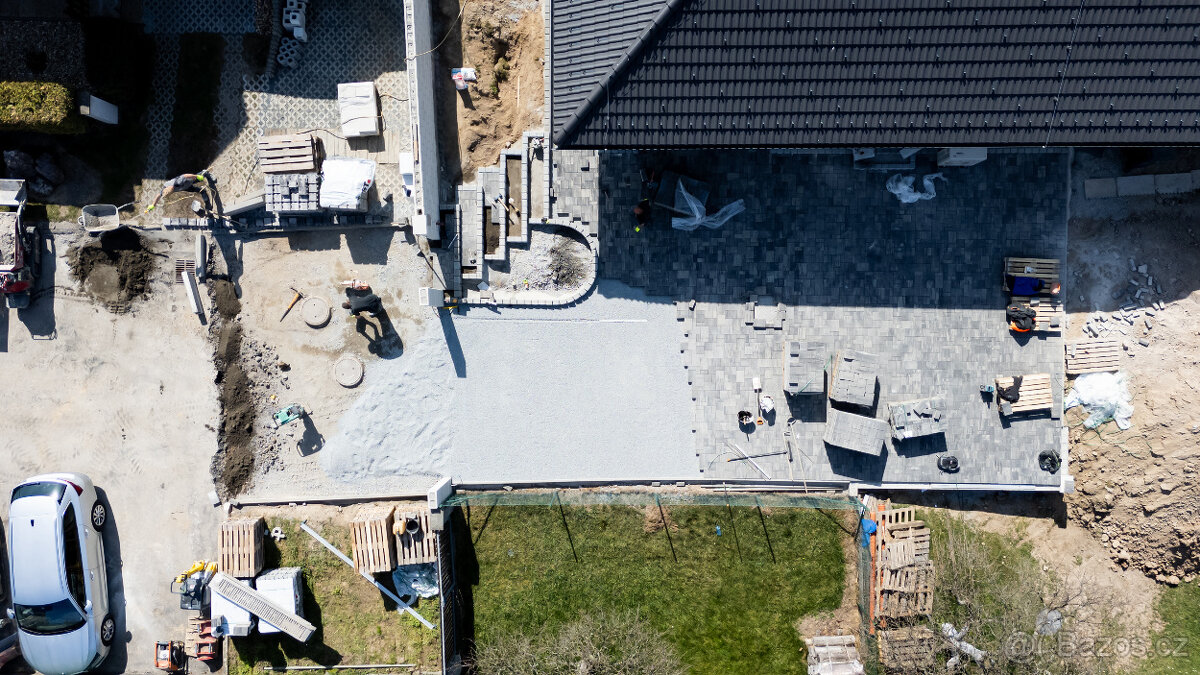 Výkopové práce, realizace zahrad - 20