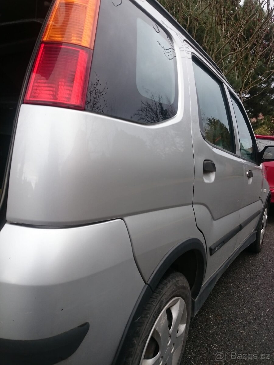 Suzuki Ignis 1.3 i 69kw r.v. 2007 - 20